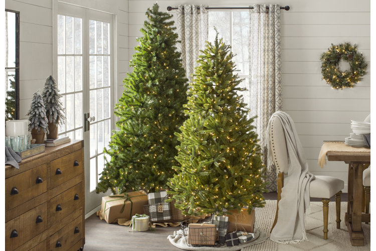 how-to-put-lights-on-a-christmas-tree-like-a-pro-wayfair-co-uk